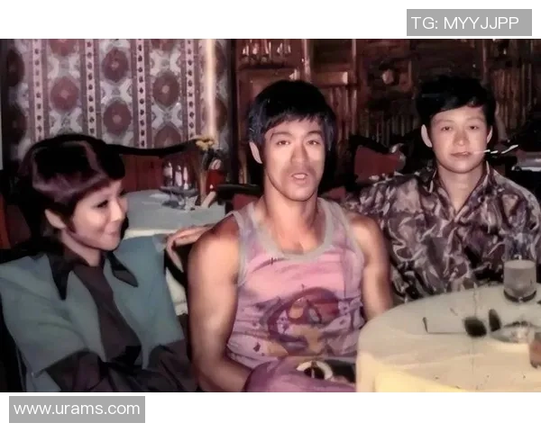 足球明星化身李小龙展现武术魅力引发球迷热议